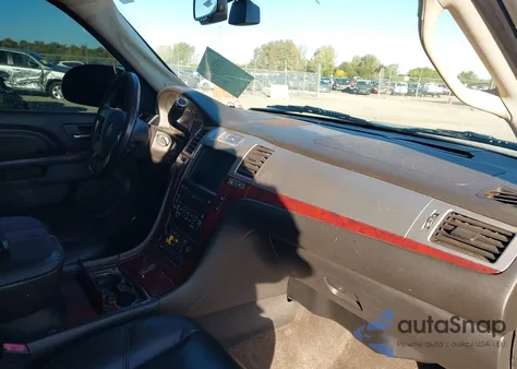 2010 Cadillac Escalade Luxury from USA, damaged, VIN 1GYUCBEF4AR159158